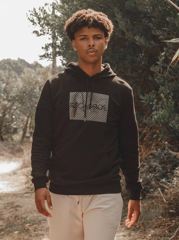 Zwarte Hoodie Recharge van biologisch katoen voor wholesale door StockNow Unipessoal