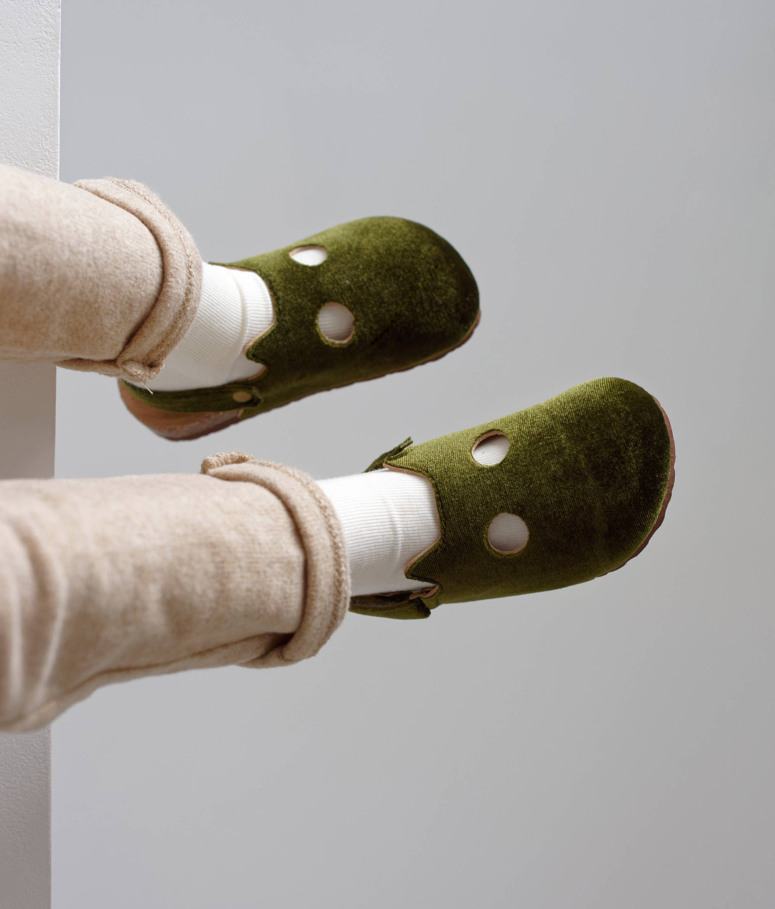 BOXBO - Vendita all'ingrosso Sandali - Bambini - Sandalo per Bambini in Sughero Naturale - Volpe Verde Oliver1