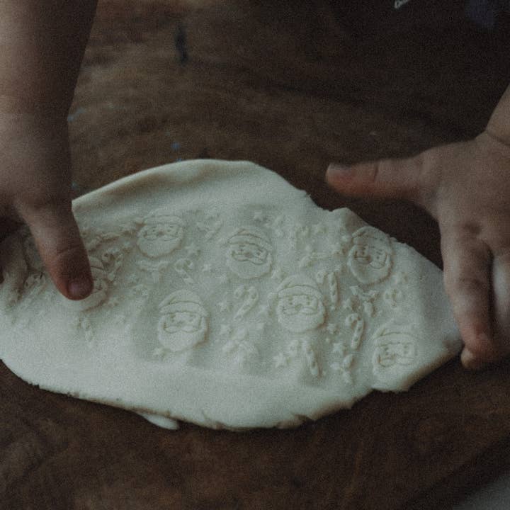 Kinfolk Pantry - Wholesale DIY Craft Kit - Kids - Santa Christmas Roller - Pattern Playdough Roller5