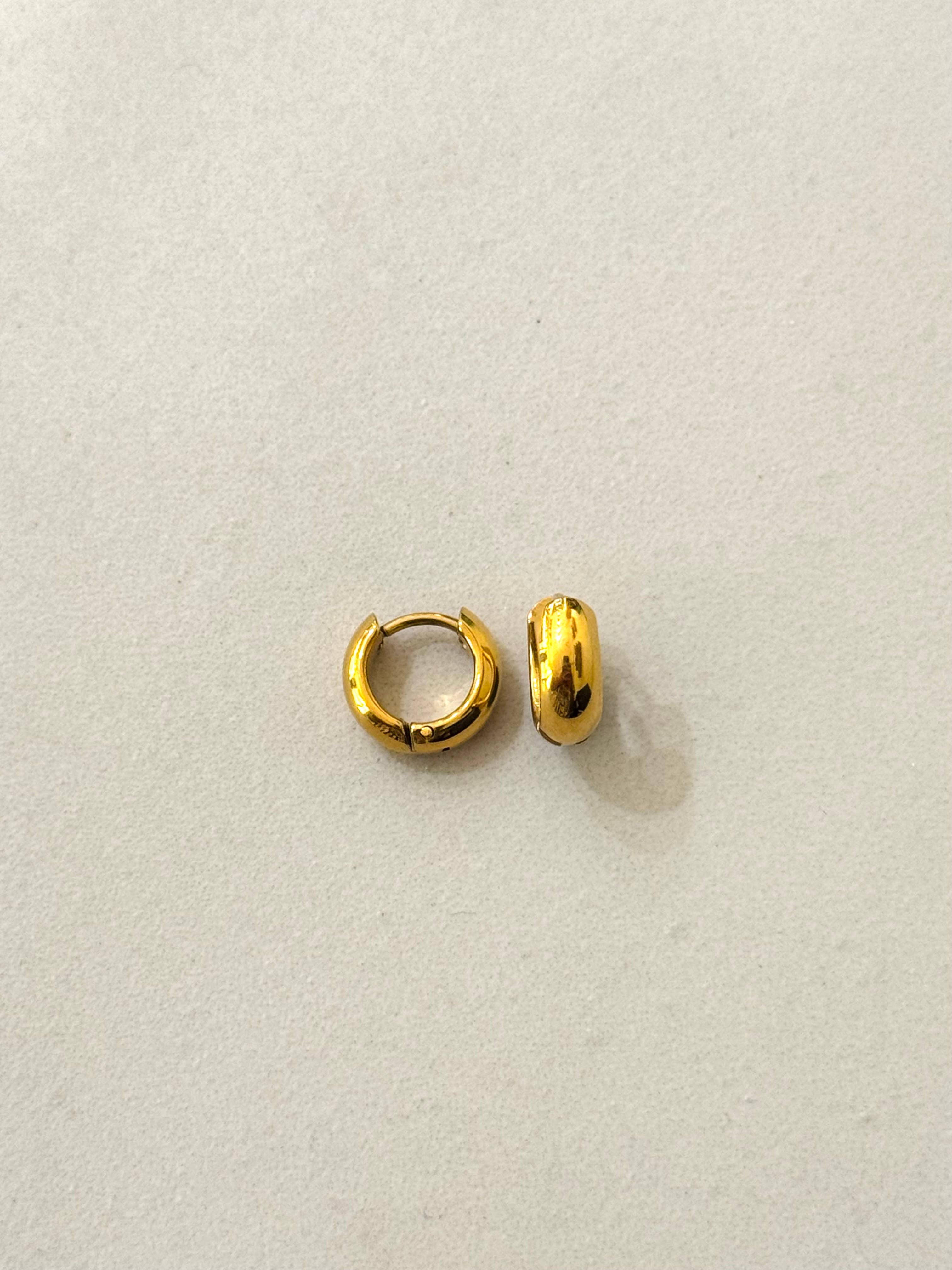 Cassette Barcelona - Wholesale Hoop Earrings - Bela Hoop Earrings0