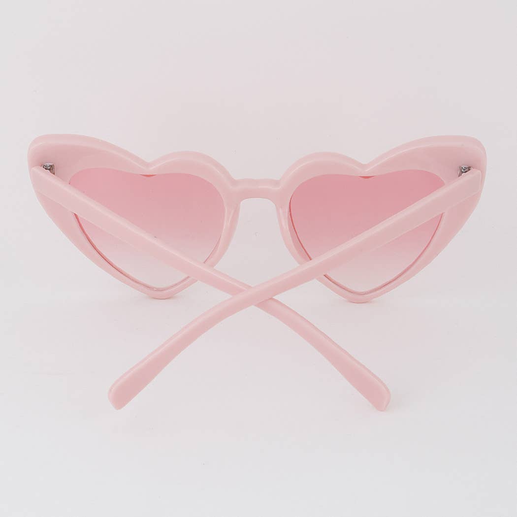 MIX Retro Heart Sunglasses for wholesale on Faire2