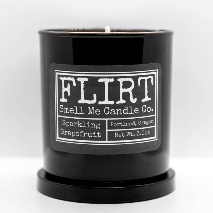 FLIRT - Mousserande Grapefrukt för wholesale av Smell Me Candle Co.