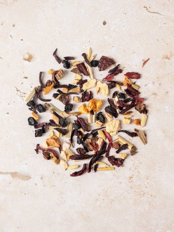 Armoire à pharmacie pour la vente par Tea Huntress