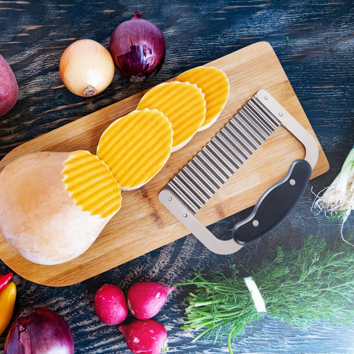 Fox Run Brands - Wholesale Kitchen tool/gadget - Fox Run Stainless Steel Crinkle Cutter, 4.75” x 7” x 0.75”4