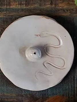 Plat d'encens Serpent pour la vente par Indigo Mud