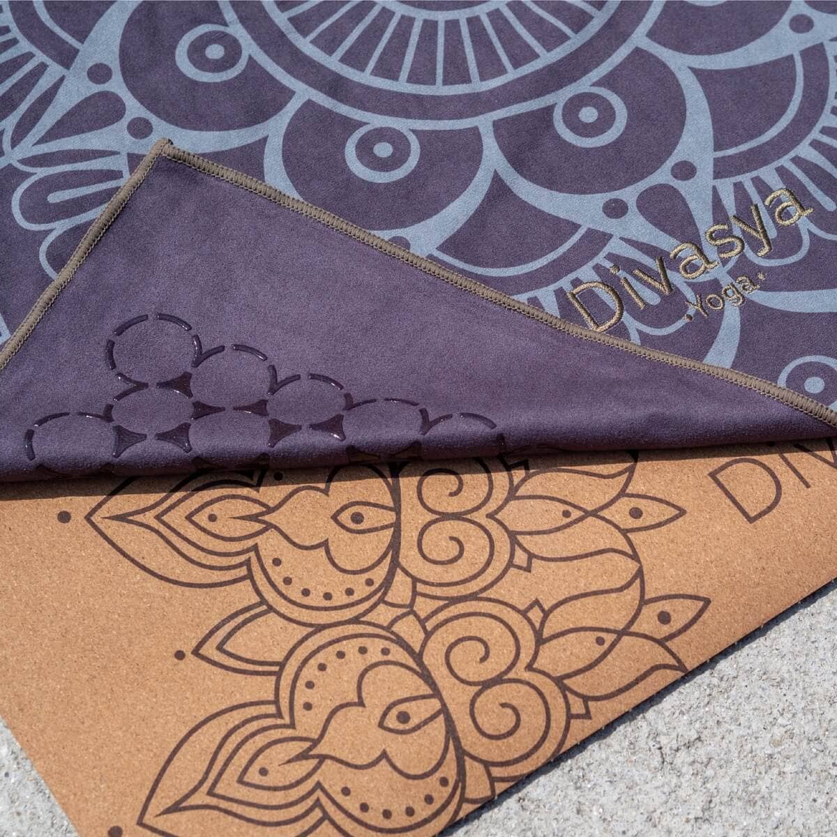 Divasya - Wholesale Yoga Towel - Yoga Towel Set | 1 Yoga Towel with Silicone Honeycomb Structure & 1 Face Towel | in 6 Colors23