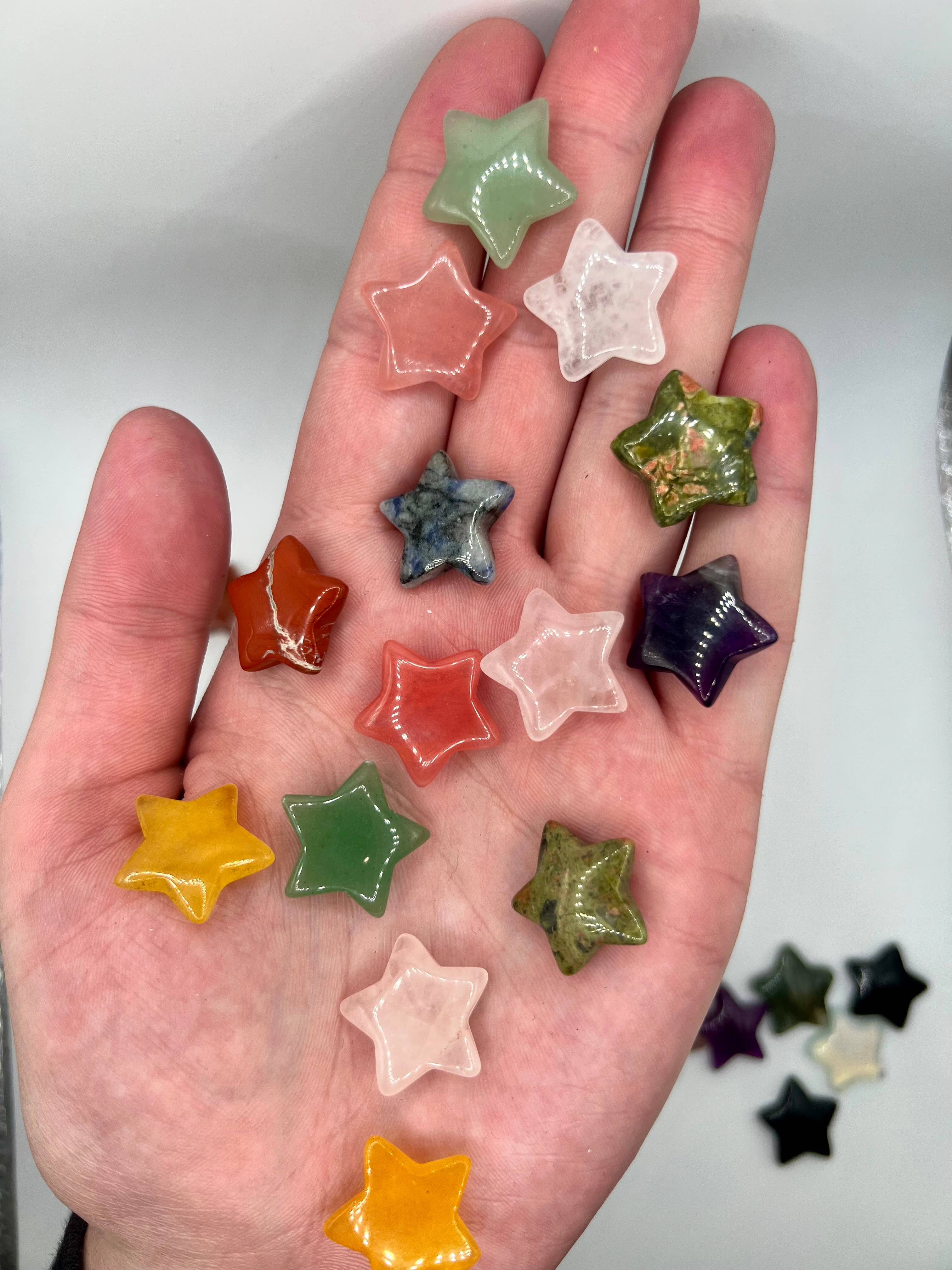 Oils and Auras – wholesale Andlig sten/kristall – Blandad kristallstjärnskärning - minikristallstjärnor1