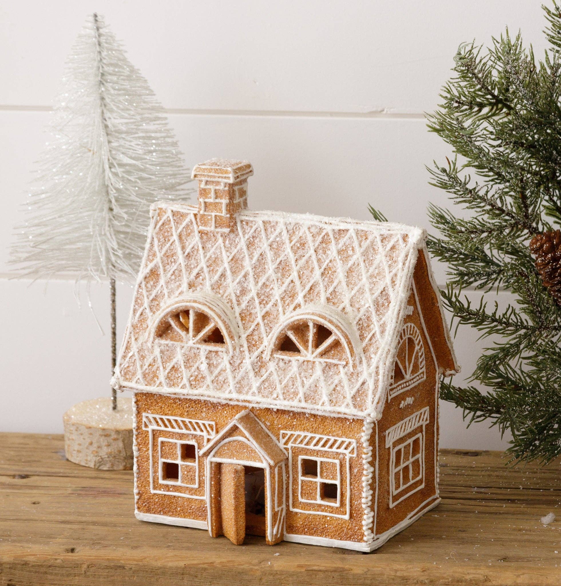 Audrey's Home & Gift - Wholesale Christmas Decoration - Lighted Gingerbread House With Open Door (PC)1