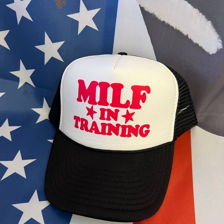 Milf in opleiding met truckershoed voor wholesale door Free Spirit