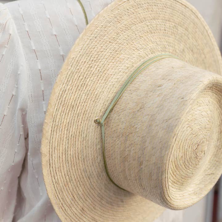 Leah - Wholesale Straw Hat - Women's - Telescope sun hat + chin strap, best beach hats for women3