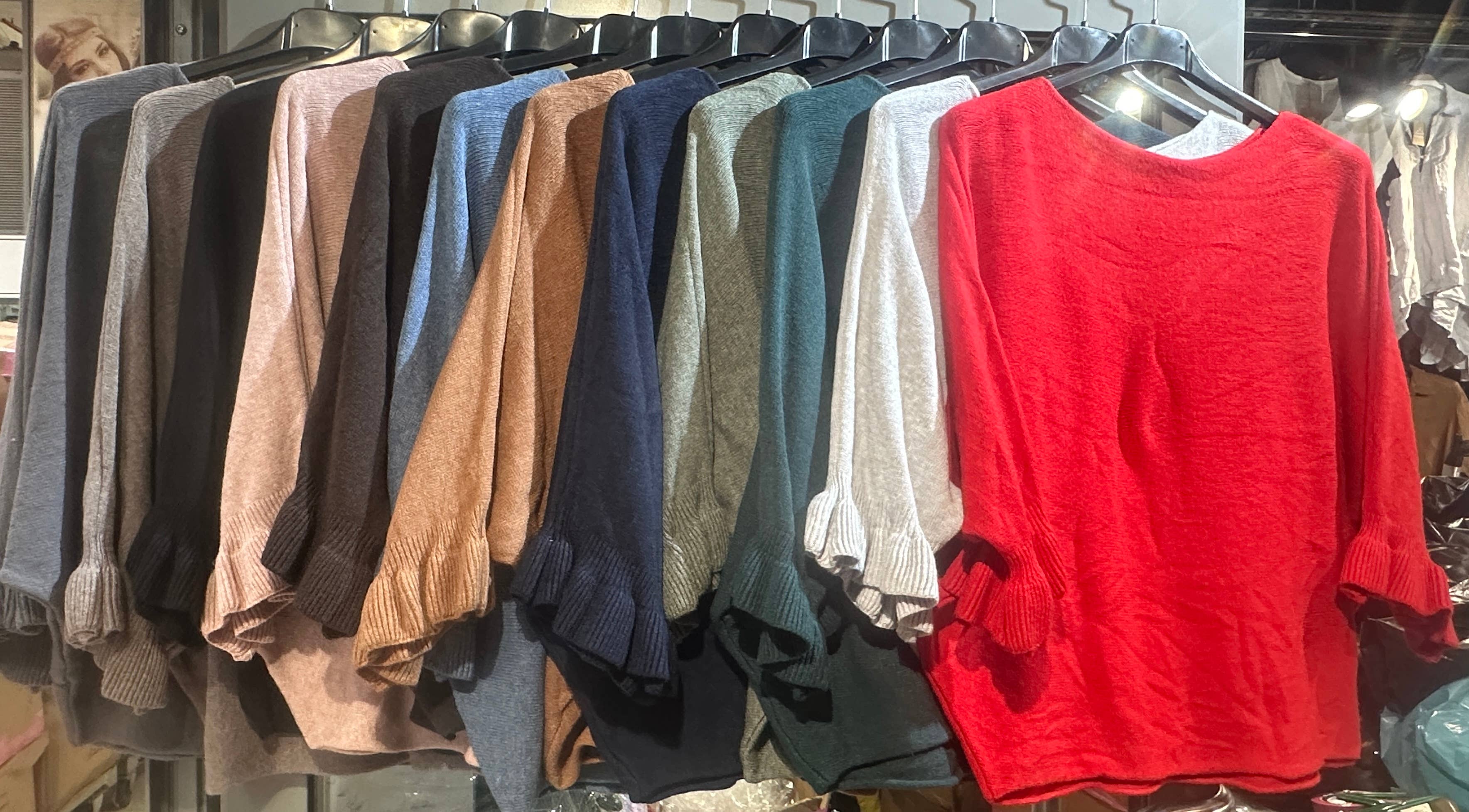 LÉA & LUC - Wholesale Knit Sweater - Women's - Sweater REF. 710610