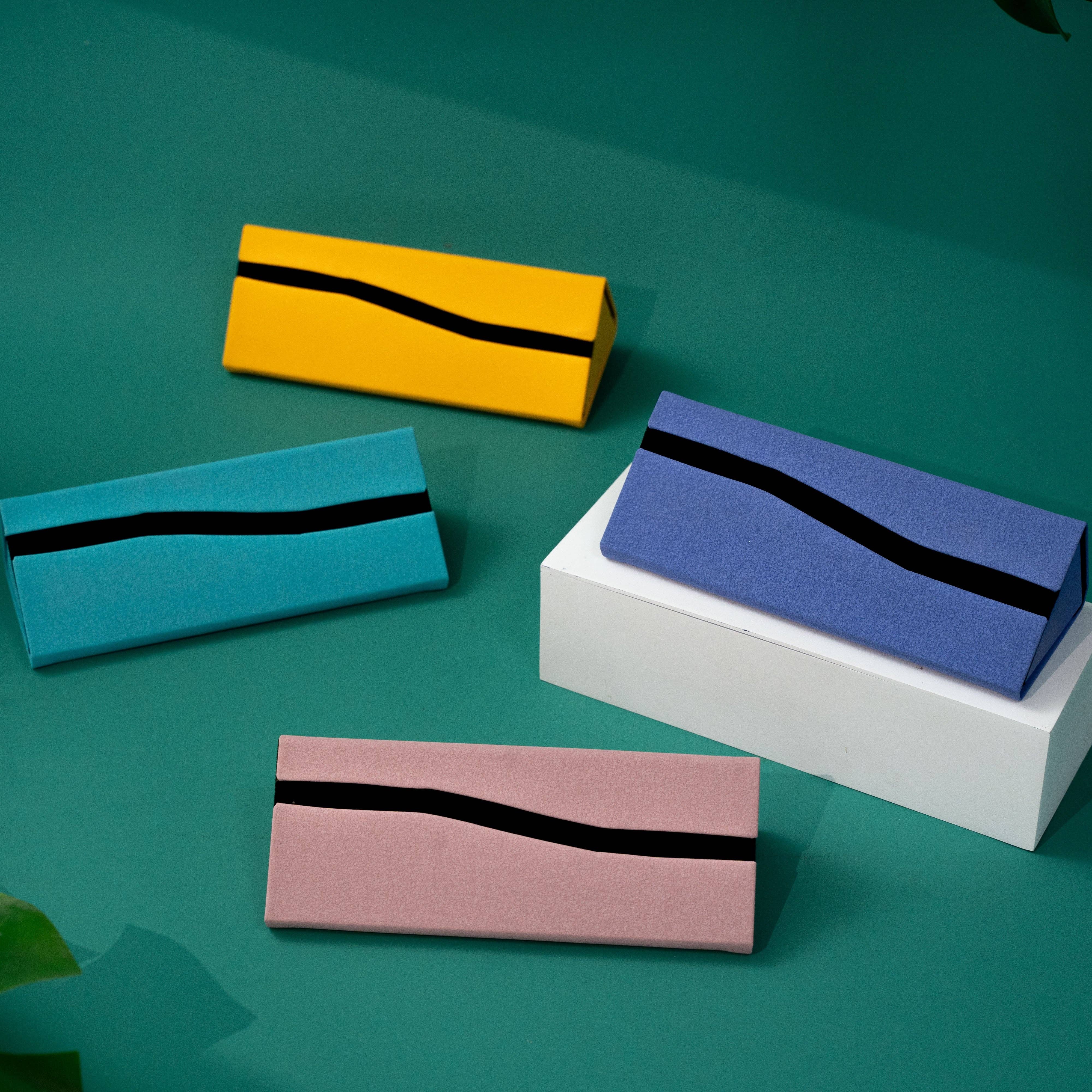 Sparkle Being - Wholesale Eyewear Cases & Holders - Women's - Retro Glasses Case - Hard Shell Fold-Flat Vegan Leather Case2