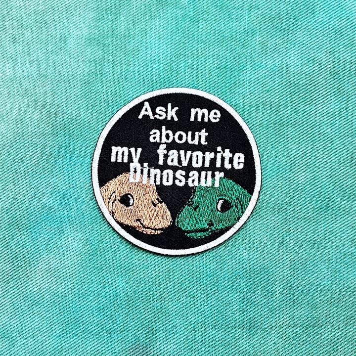 Junkyard Witch – Emblema por atacado – Pergunte-me sobre o meu Ferro de Dinossauro Favorito no Patch5