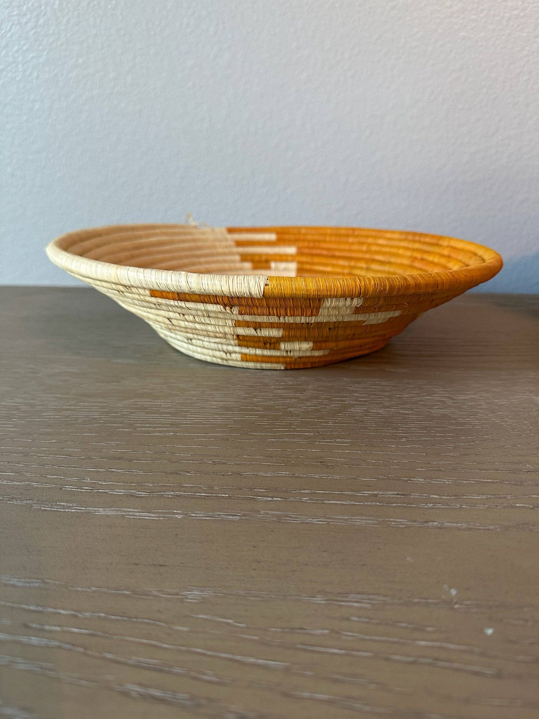 The African Home Goods - Wholesale Decorative Plate/Dish/Bowl - Trade Uganda African Bukedo Bowl Light Orange with White 12" Across2