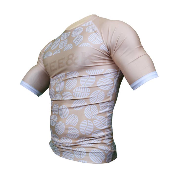 Rashguard a manica corta bianca piatta per la vendita all'ingrosso da parte di COFFEE&KIMURAS