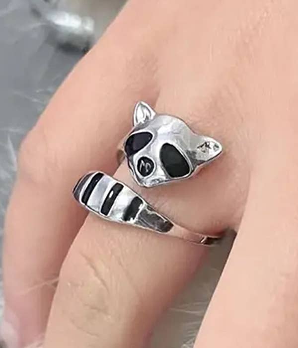Jewelry Max - Wholesale Cocktail/Statement Ring - ( L643 )  black details Adorable Racoon ring0