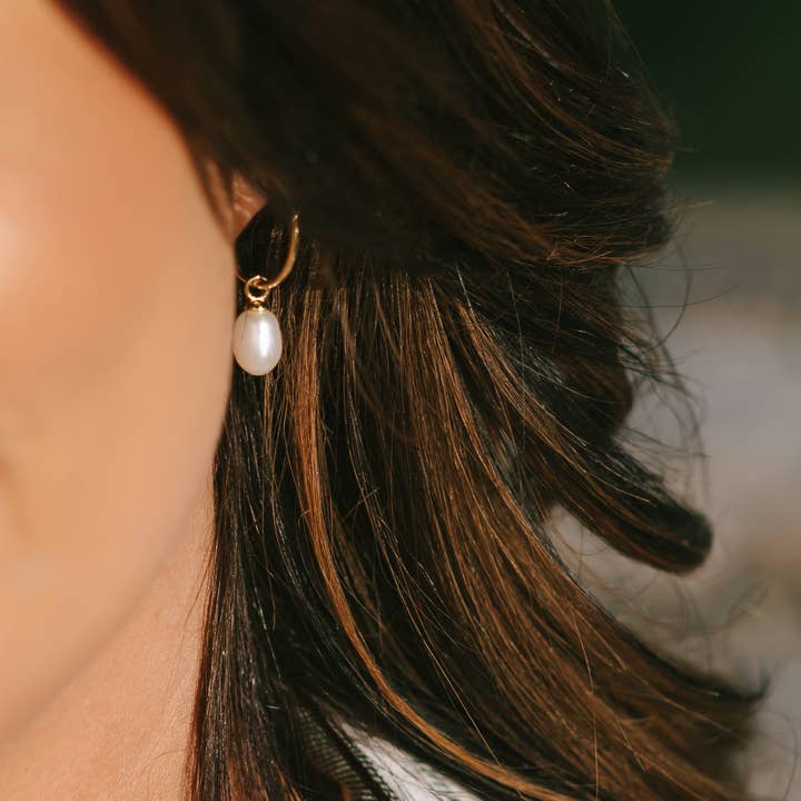 Lumi + Sol - Wholesale Dangle Earrings - Golden Hour Hoop Pearl Drop Earrings2