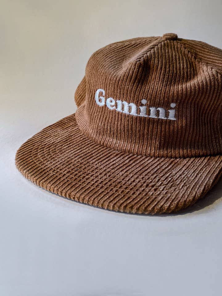 'GEMINI' VERVAAGDE CORDUROY DIERENRIEMHOED voor wholesale door Don’t Blow It Co. | Apparel, Novelty, Spiritual