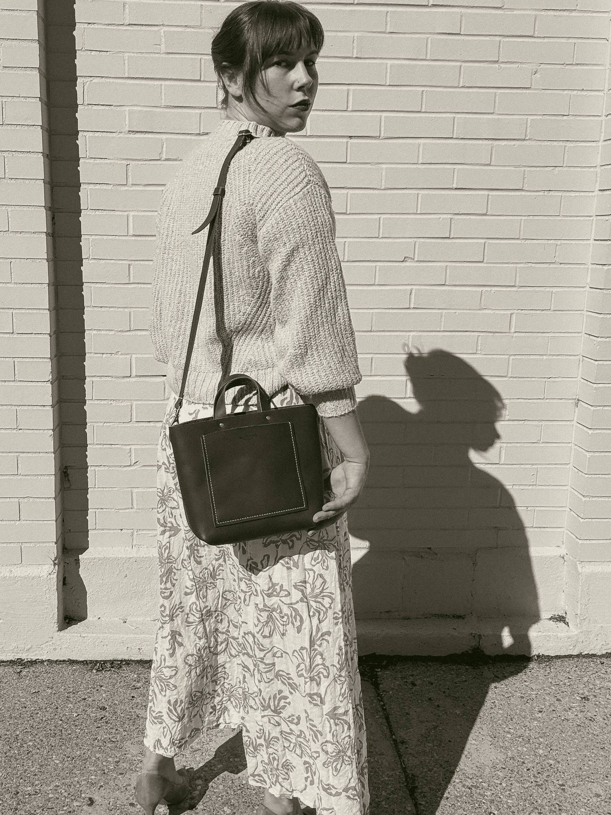 Middleyak Leather Co. - Wholesale Tote Bag - Women's - Electra Small Leather Tote13