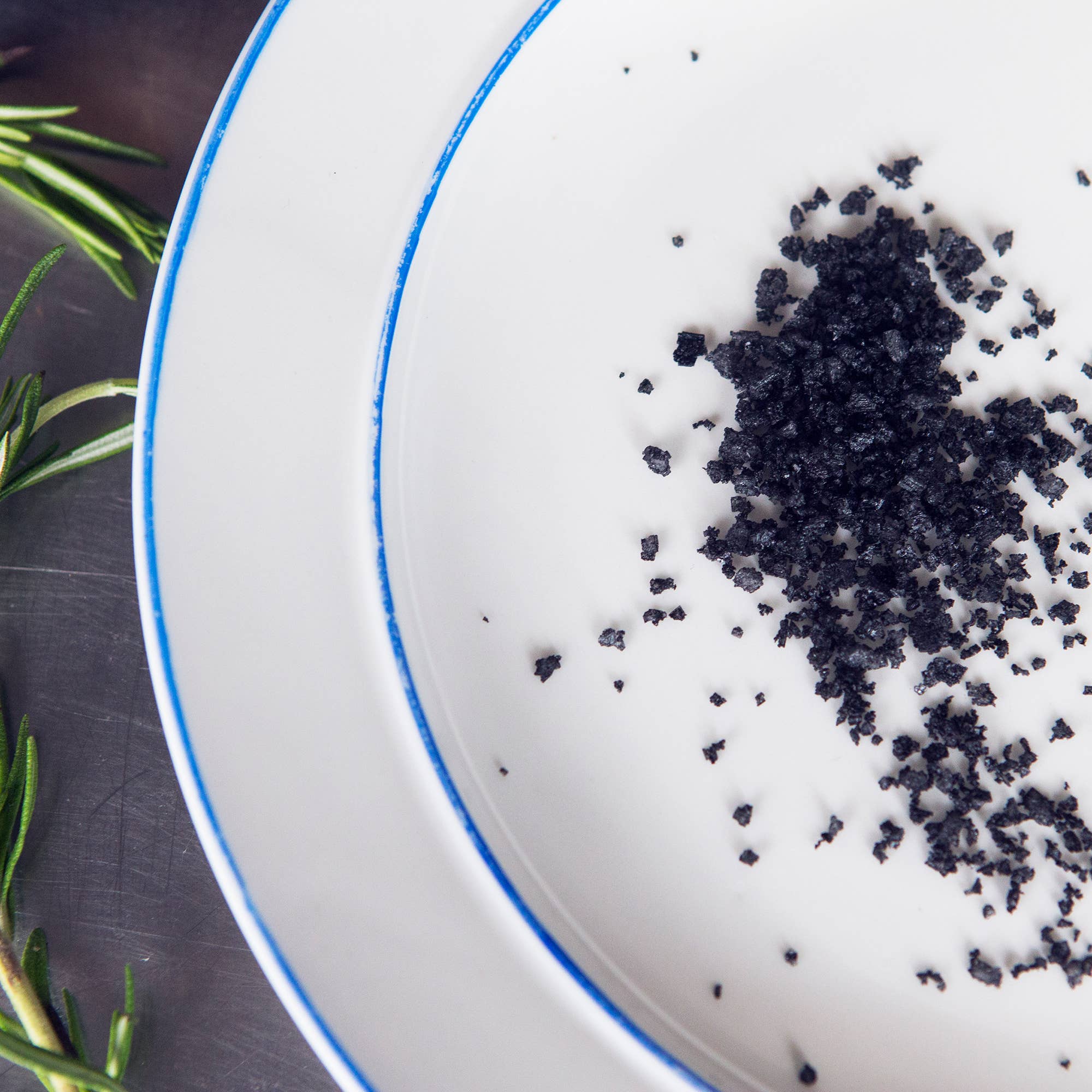 Saltverk - Wholesale Salt - SALTVERK Lava Salt2