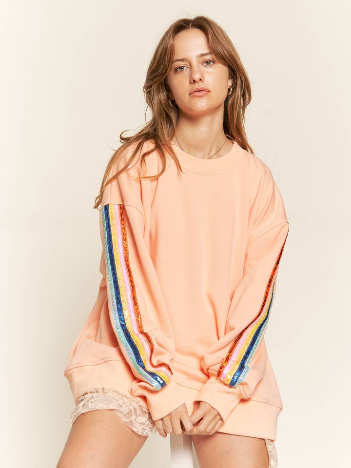SWEAT-SHIRT À MANCHES EN SEQUINS ARC-EN-CIEL À COUPE AMPLE pour la vente par JADE BY JANE
