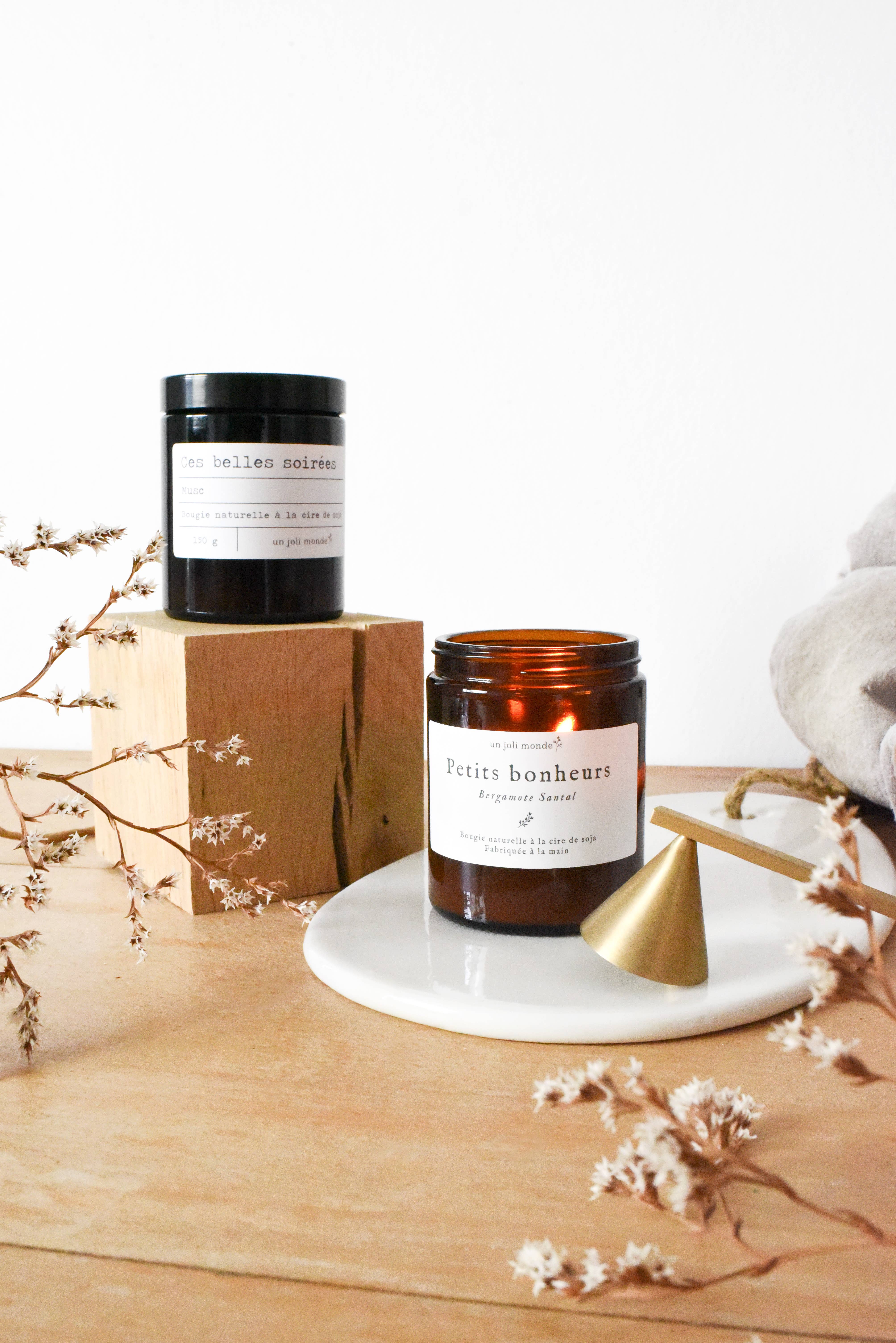 Un joli monde - Wholesale Jar/Filled Candle - 150 g candles to customize1