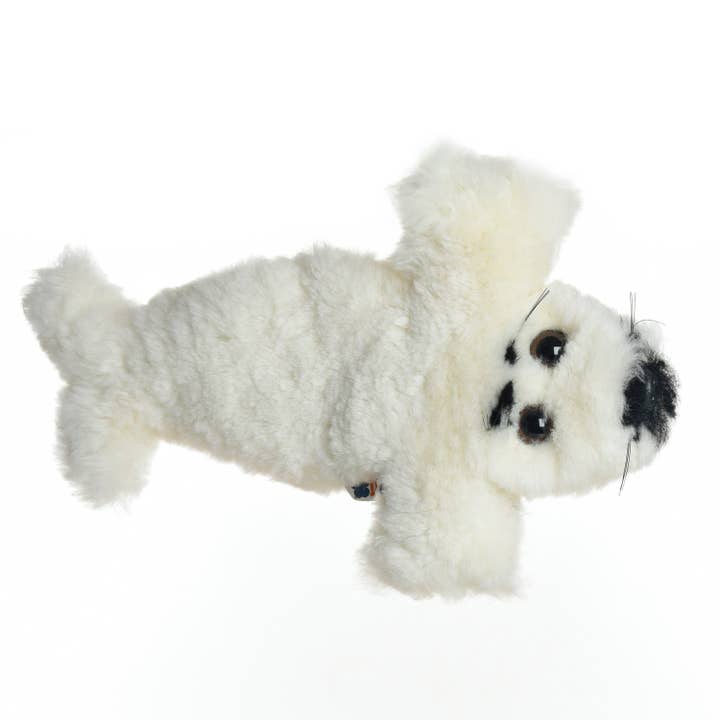 Flat Friends – wholesale Fyllda/plyschleksaker - Barn och baby – Harpa Seal Pup fårskinn leksak Jorgia