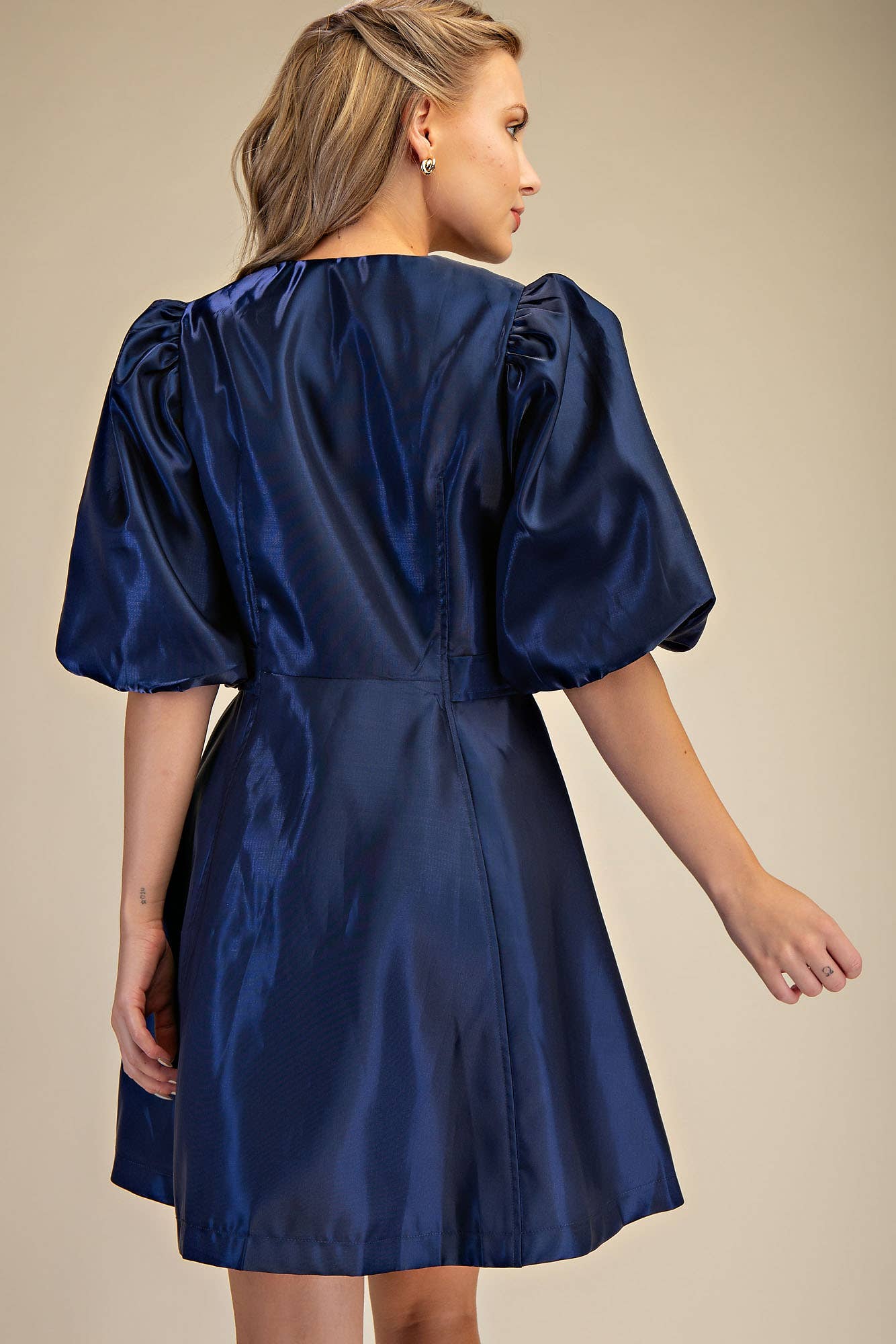 Glam - Wholesale Dress - Women's - Collar Neck Puff Sleeve Waist Detail Shiny Mini Dress3