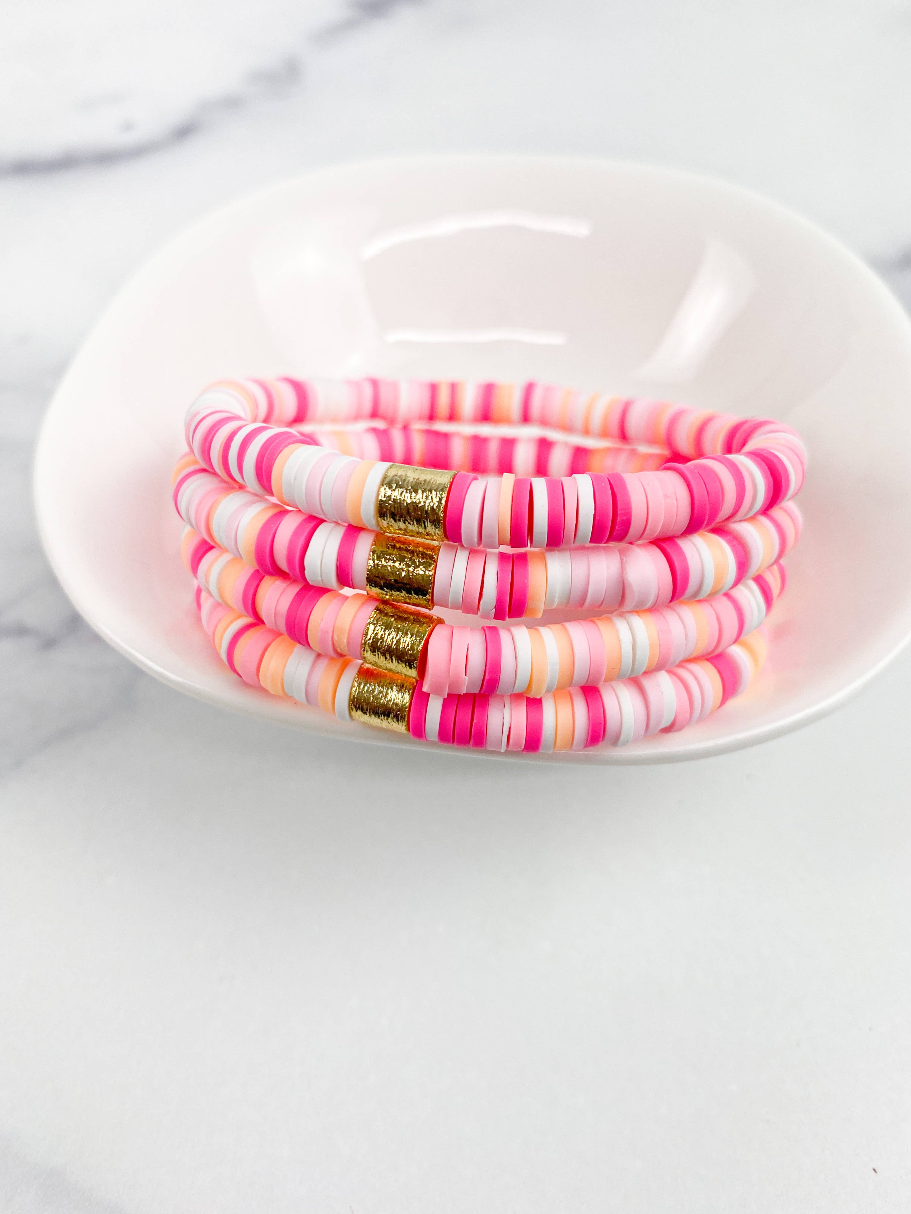 The Mod Miss – Engroshandel Perlearmbånd – Heishi Lille 6mm Color Pop Armbånd „Pink Peaches“1