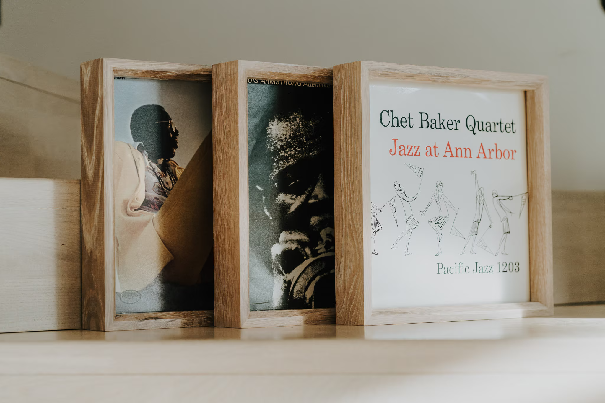 PromiDesign - Wholesale Wall Accent - Oak Vinyl Record Frame for 12-Inch LP Wall or Shelf Display6