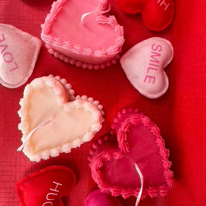 LitwLilit - Wholesale Novelty Candle - Heart shaped cake candle1