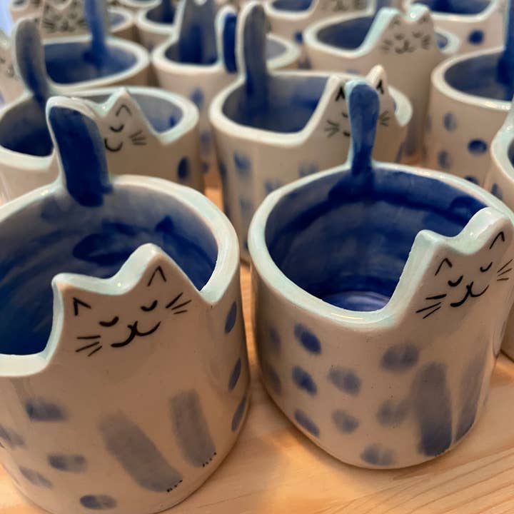 Dariia Dziuba - Wholesale Jar/Filled Candle - Artisan Soy Wax Candle in Reusable Ceramic Cat Container