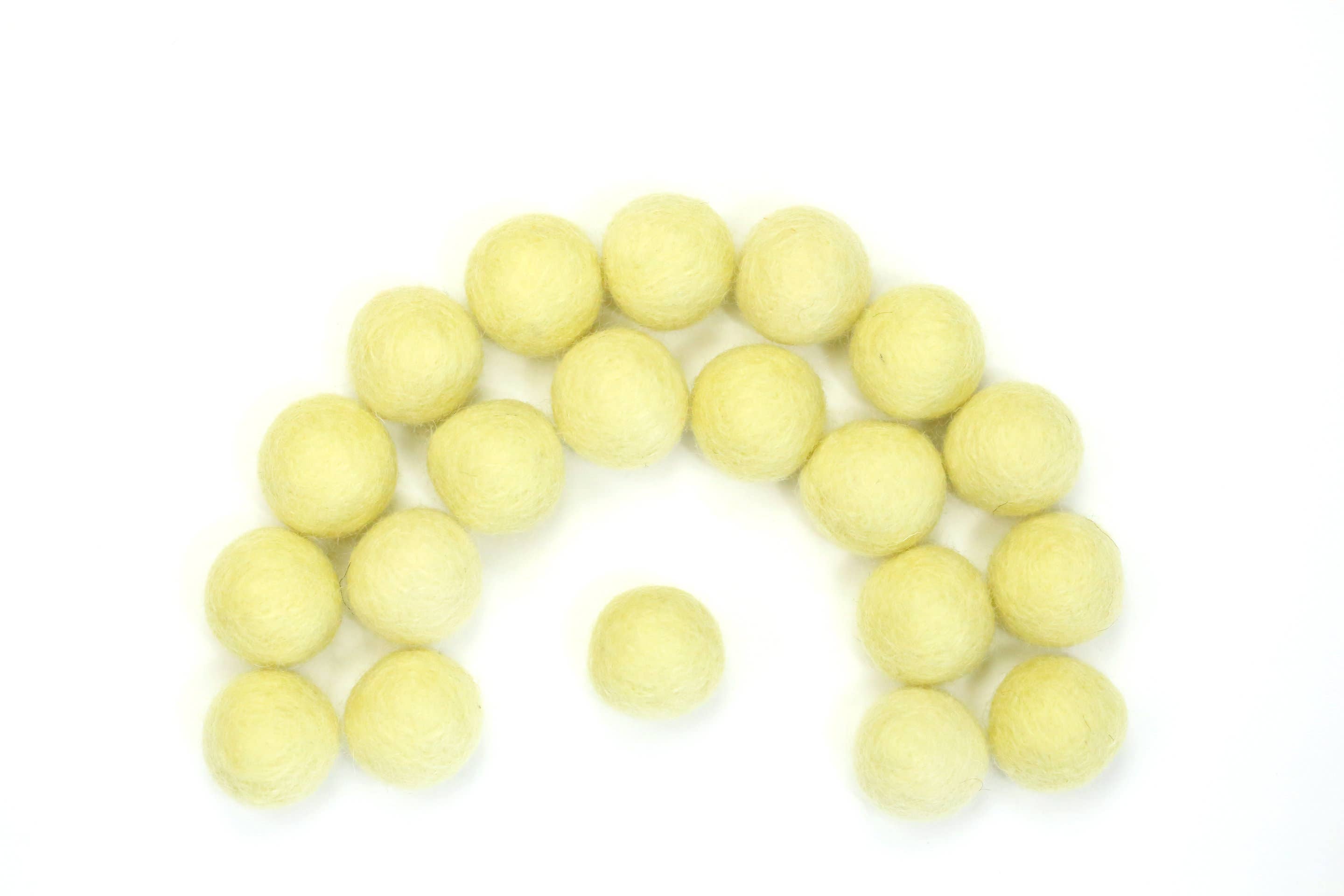 The Felt Pod - Wholesale Craft Supplies - 2.5 cm Felt Balls 100 Pieces -for DIY Garland Wool Beads30