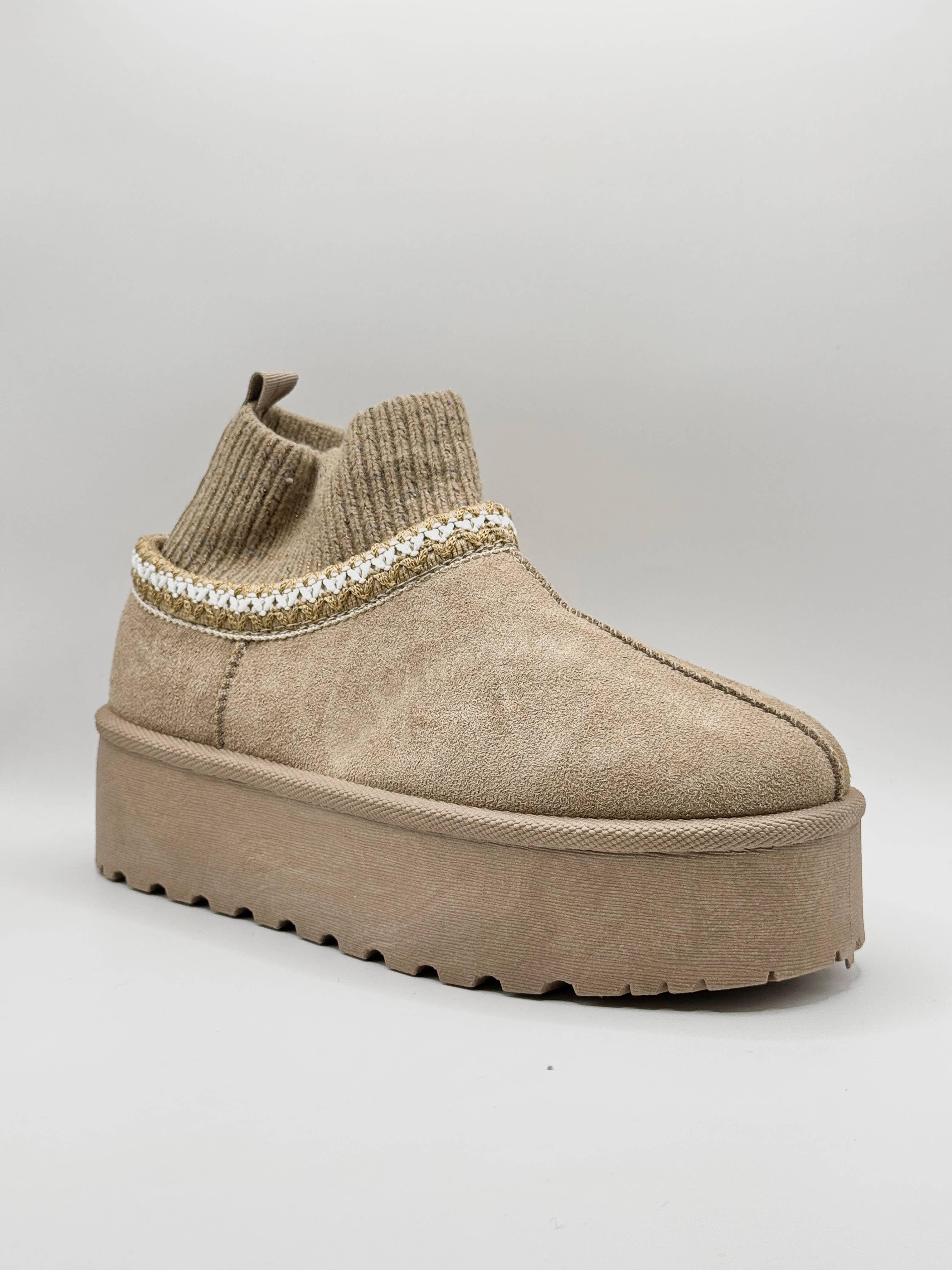 WILADY - Wholesale Clogs - Women's - High Ankle Furry Clogs9