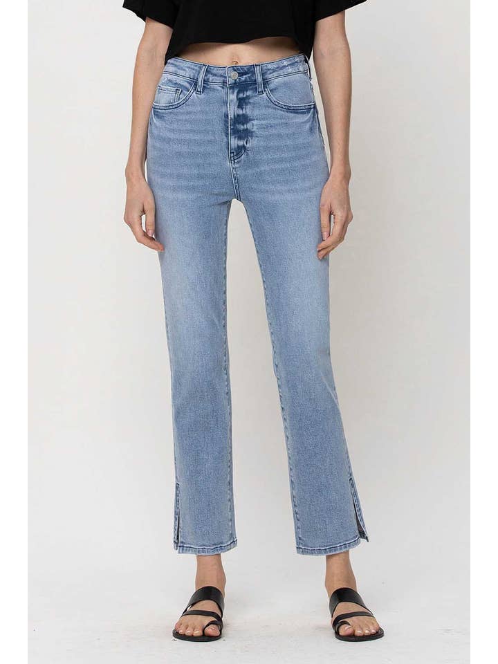 HA BARMHÄRTIGHET SUPERHÖGA RAKA JEANS MED CROP SIDE SLITS V2407 för wholesale på Faire