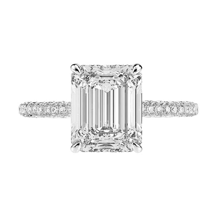 Bague de fiançailles en argent sterling 925 avec moissanite taille émeraude pour la vente par Ring Deluxe Fine Jewelry