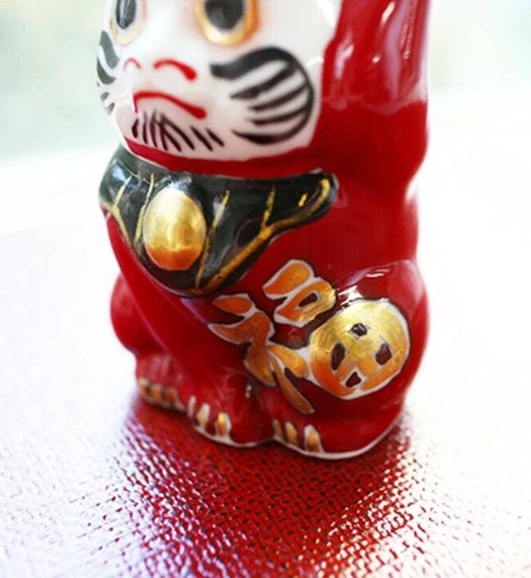 TheKutaniAtelier – wholesale Decorative figurine – Kutani Ware Maneki Neko Daruma Cat Porcelain Figurine2