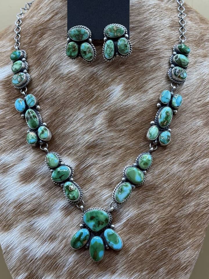 Navajo håndlavet halskædesæt i sterlingsølv med Sonoran guld turkis klynge 20” for engroshandel hos Native City Jewelry