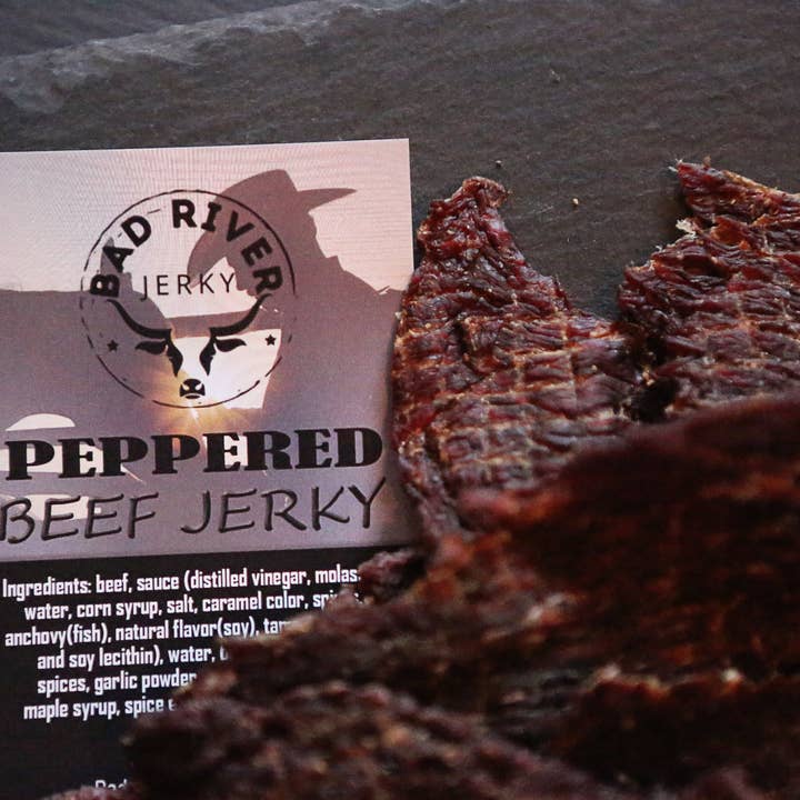 Bœuf poivré saccadé pour la vente par Bad River Jerky