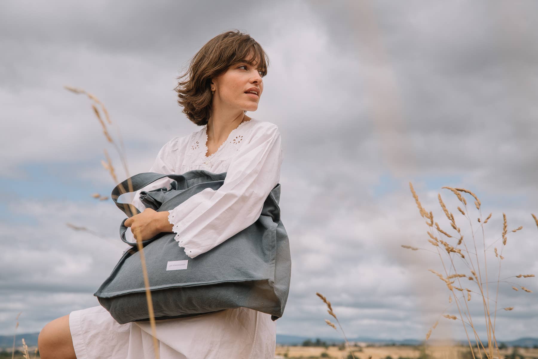 Les Pensionnaires – wholesale Bärkasse - Dam – Stor ekologisk bomullstote i canvas i horisontblå färg3