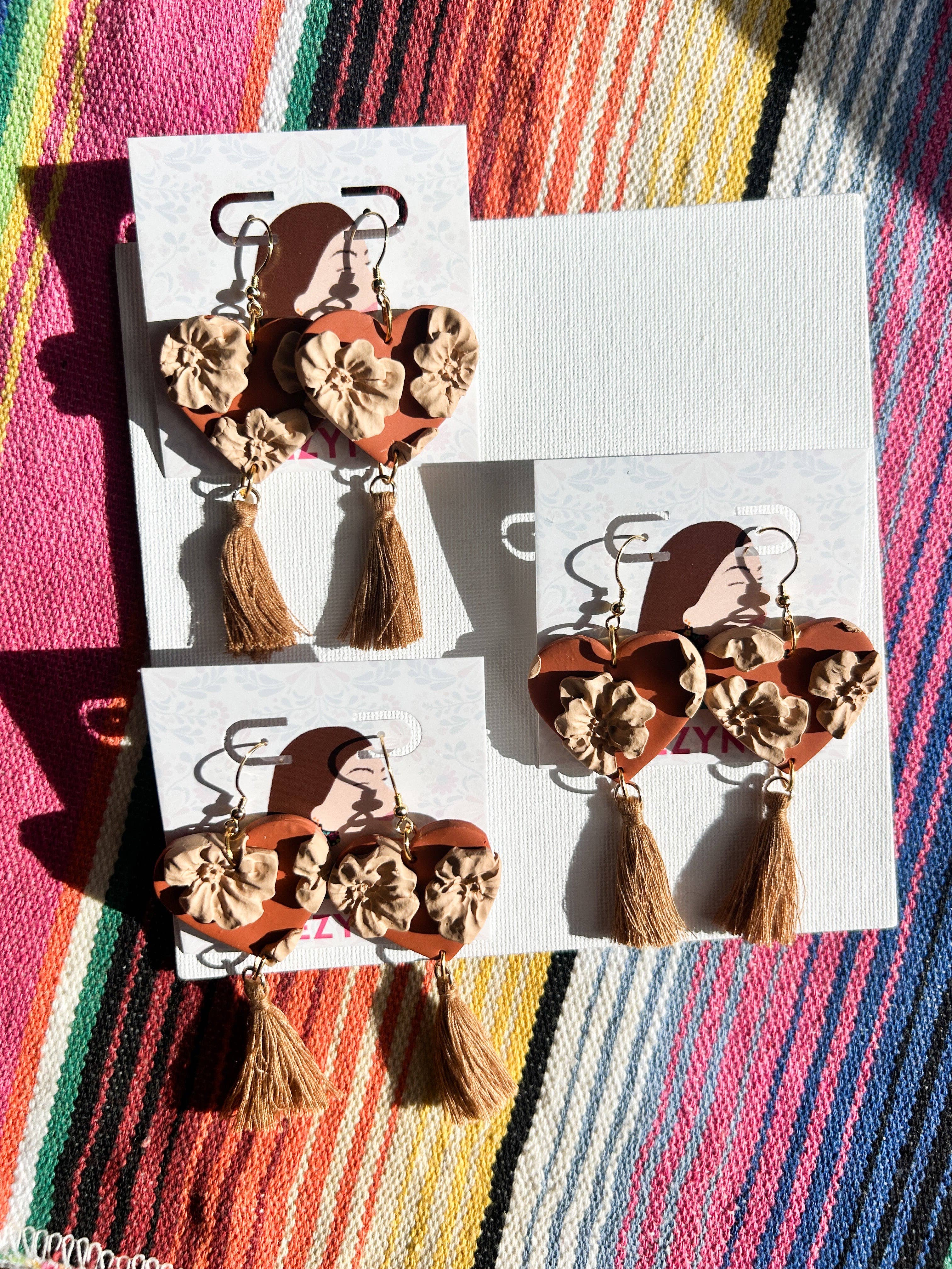 Dezynr Shop - Wholesale Dangle Earrings - Corazones de Barro0
