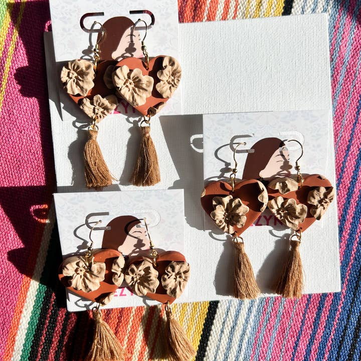 Dezynr Shop - Wholesale Dangle Earrings - Corazones de Barro0