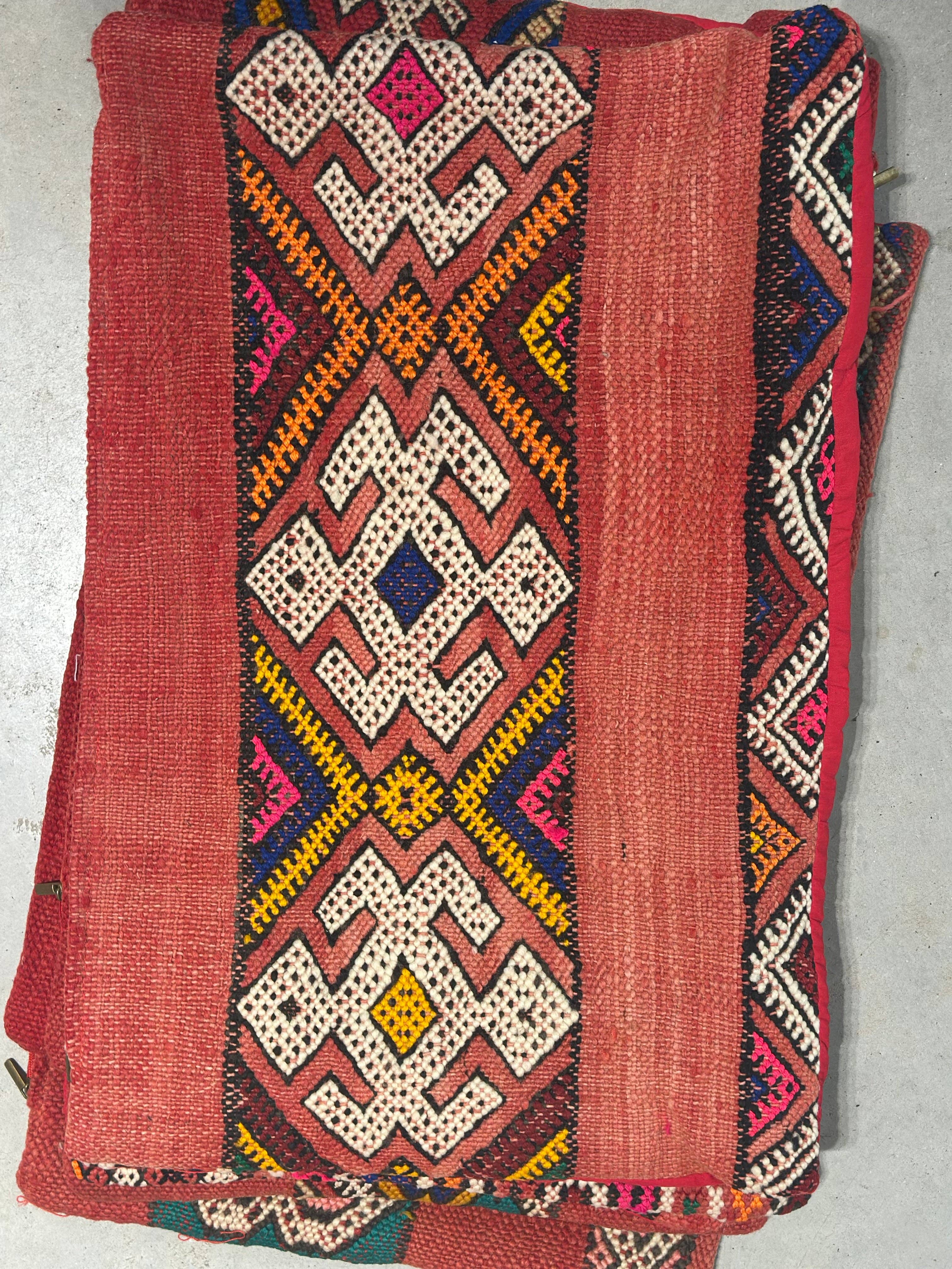 SOUK in the CITY - Wholesale Throw/Decorative Pillow - VINTAGE Upcycled Berber Cushions20