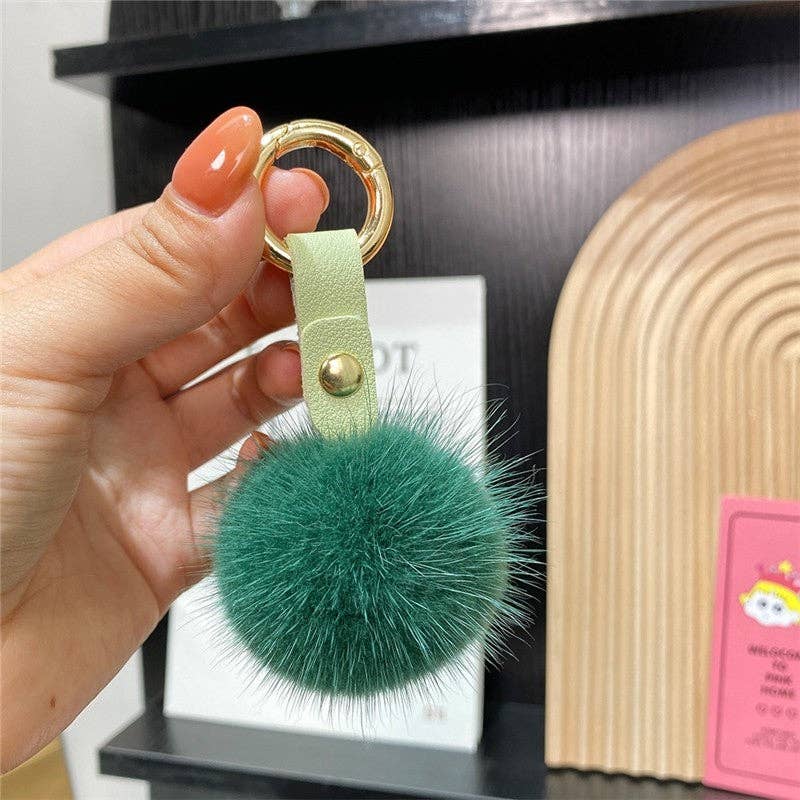 FurDecoration – Großhandel Schlüsselanhänger – Damen – Schlüsselanhänger aus flauschigem Nerzfell in Kugelform für Autoschlüsseltasche3
