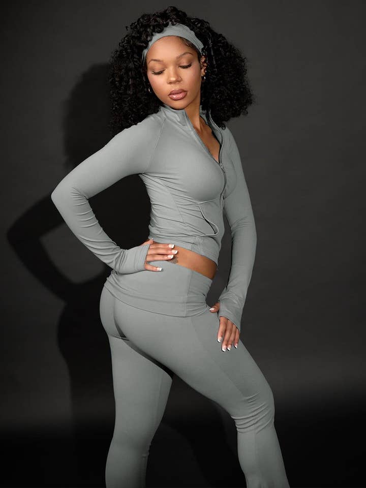 MB Fashion Wholesale - Wholesale Activewear Set - Women's - MB FASHION Three-Piece Activewear Zip-Up Set with Headband 508812