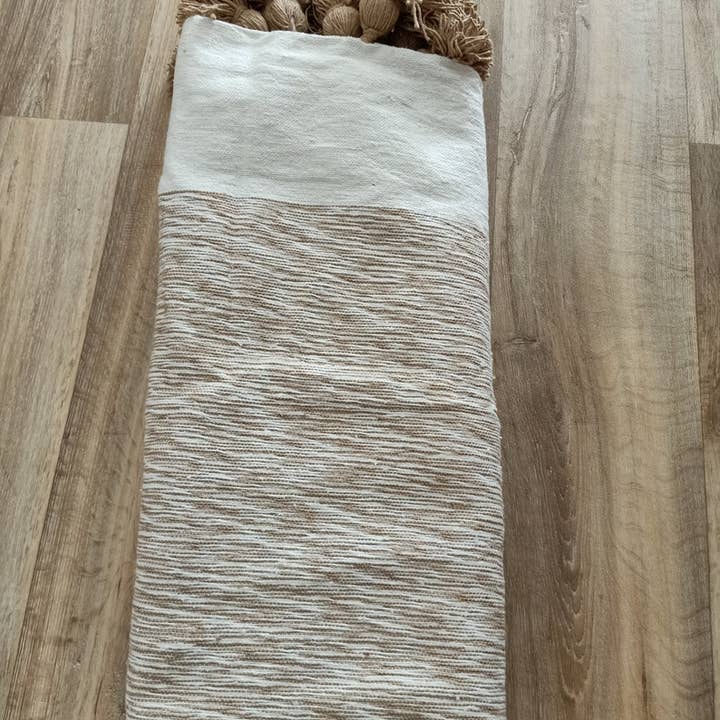 Melecraft - Wholesale Throw blanket - Beige Moroccan Pom Pom Blanket – Handwoven Cotton2