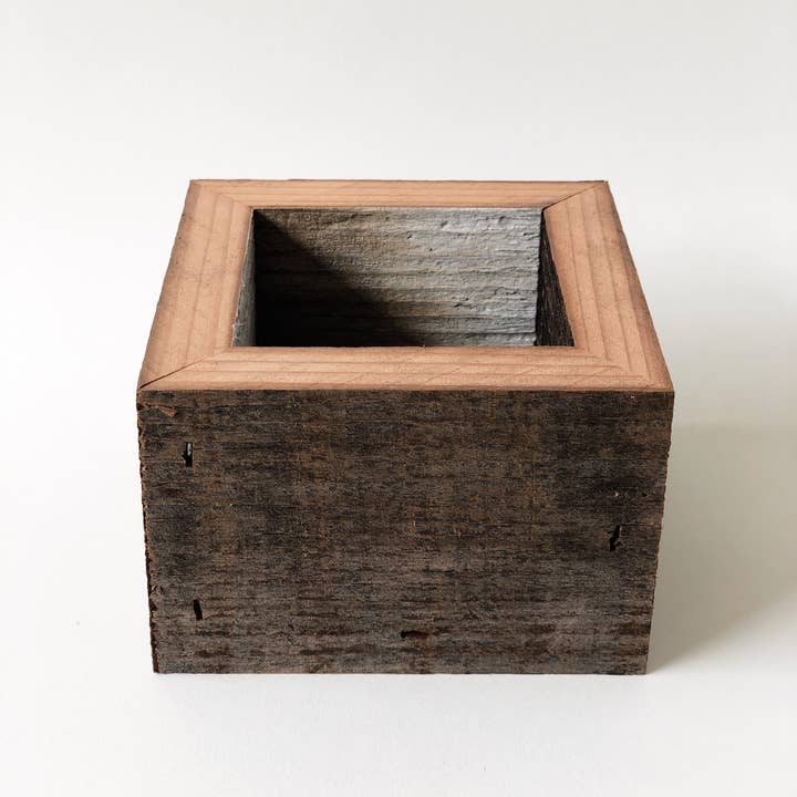 Alibi Interiors - Venta al por mayor Jardinera - Caja para macetero de madera reciclada de 5 x 5 cm