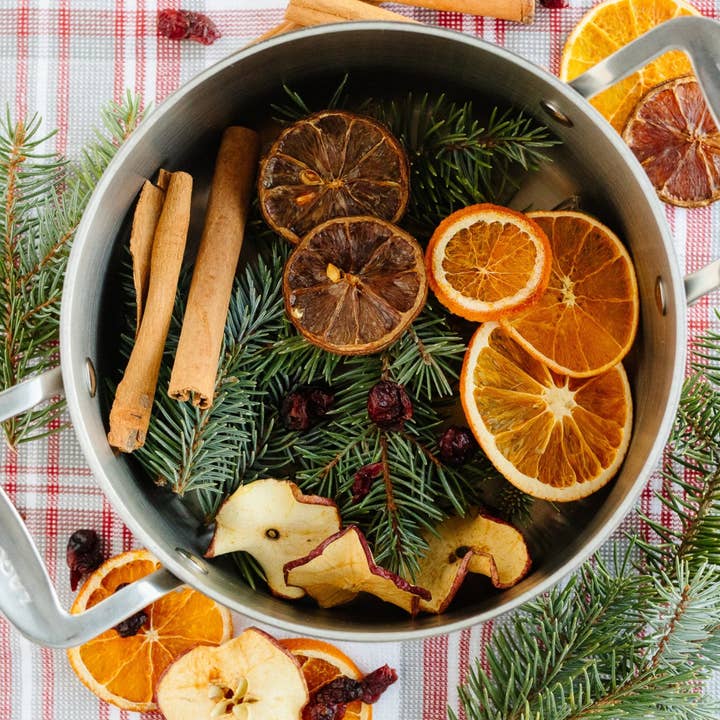 Simmer and Co Natural Aroma - Wholesale Potpourri - Be Merry & Bright Simmer Pot Mix, Limited Edition Holiday Aroma – 12oz Jar5