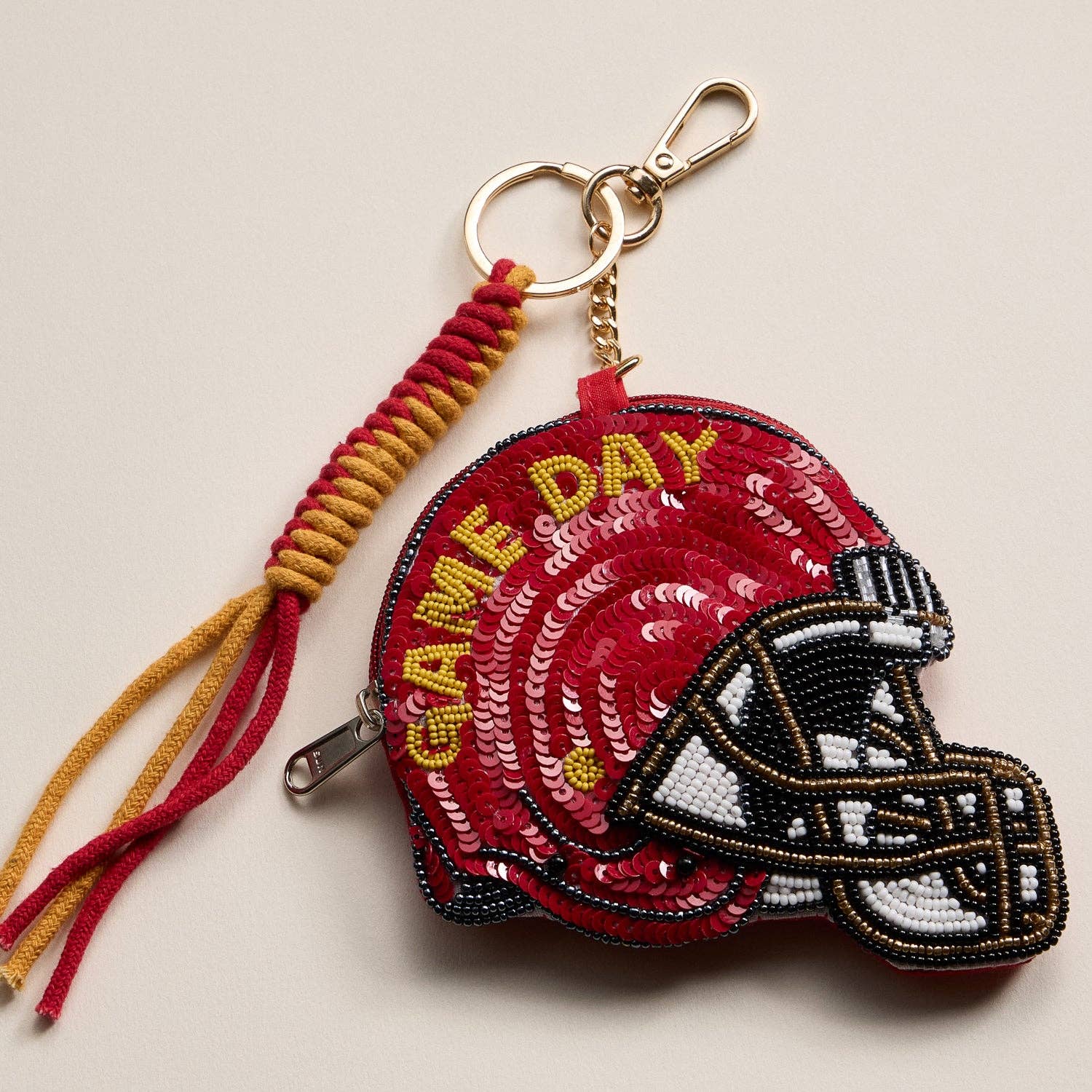 Frem - Wholesale Keychain - Women's - Game Day Beaded Helmet Keychain Pouch – Team Colors10