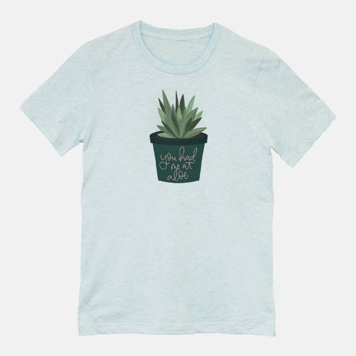 You Had Me at Aloe T-shirt, uniseks (Bella+ canvas), modern T-shirt, plantenshirt, cadeau voor plantenliefhebbers voor wholesale door Fiddles & Fern